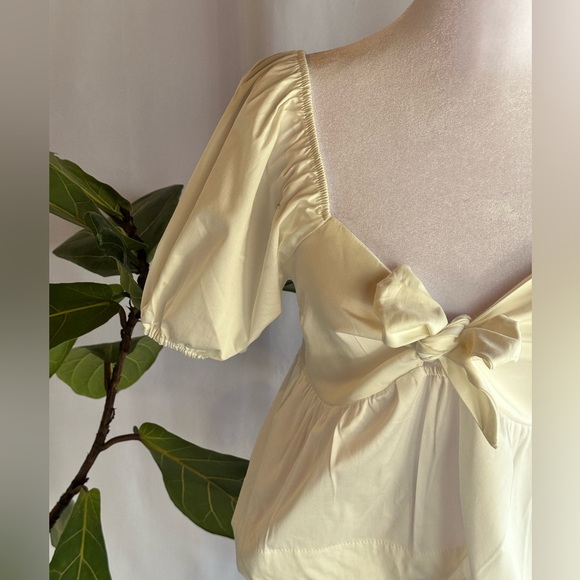 Forever 21 Puff Sleeve Cream Flounce Top NWT - Picture 2 of 5